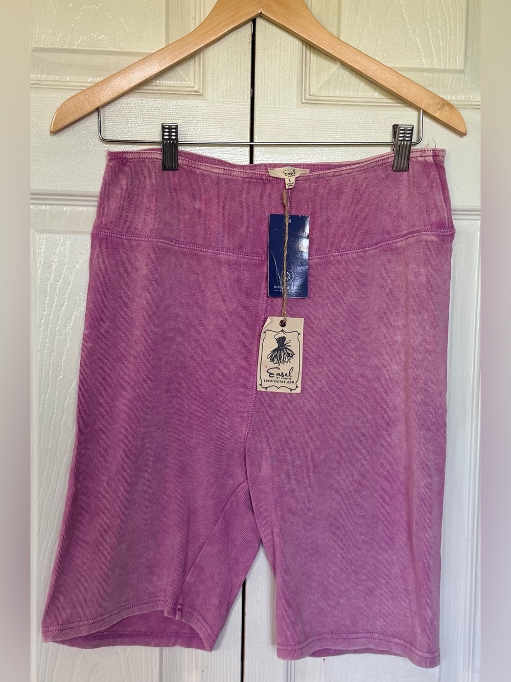 Easel Acid Wash Biker Shorts Pink Cotton Stretch Size Large NWT